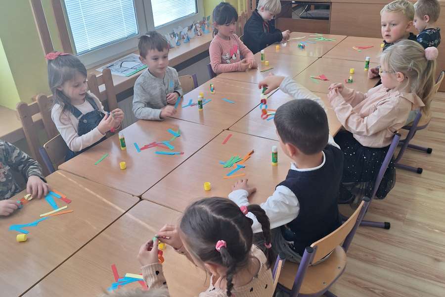 Przygotowania do świąt Bożego Narodzenia w zerówce.2324a