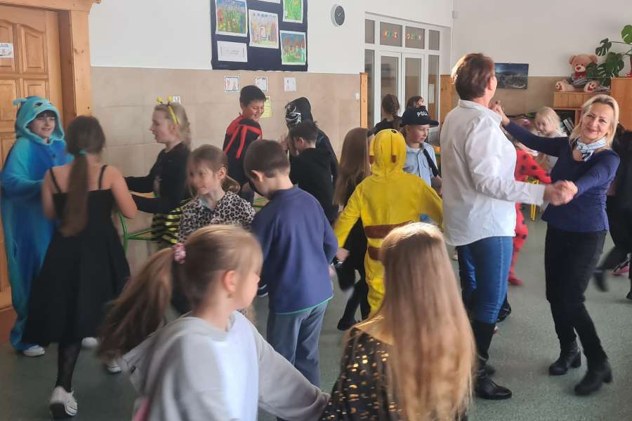 Bal karnawałowy dla uczniów klas 1-3
