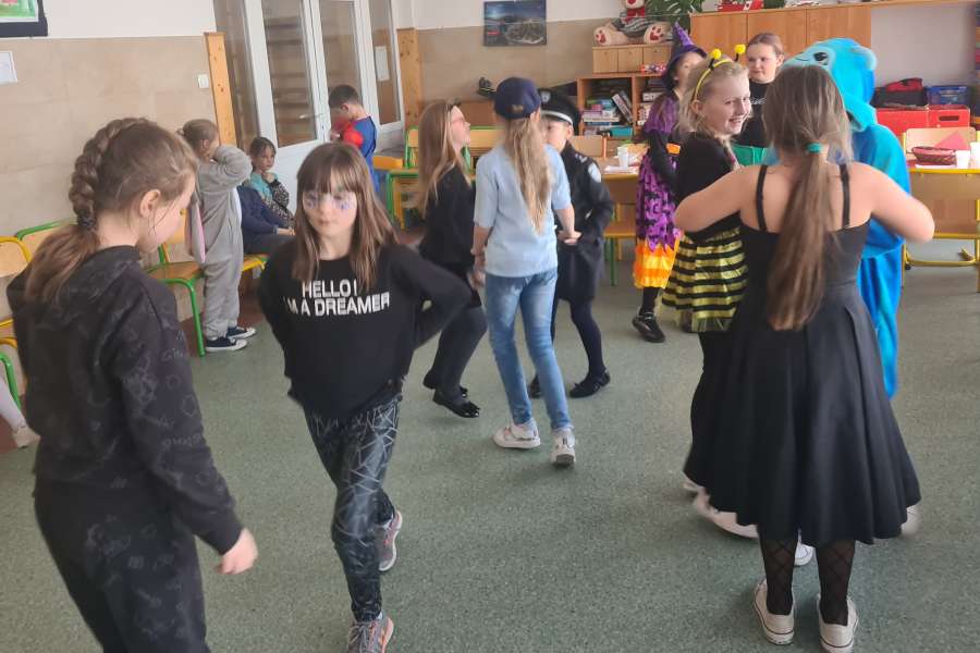 Bal karnawałowy dla uczniów klas 1-3