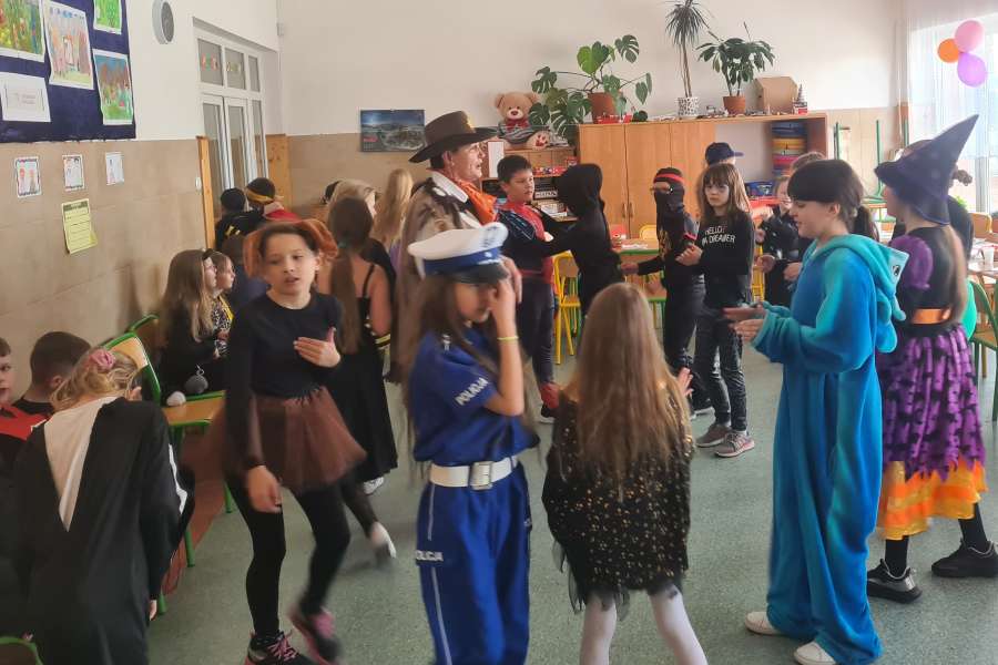Bal karnawałowy dla uczniów klas 1-3