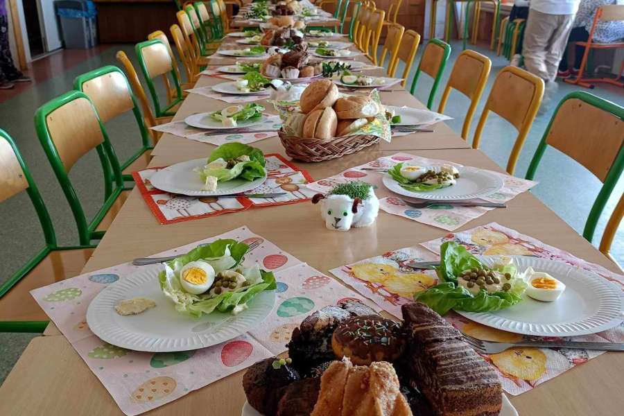 Śniadanie Wielkanocne uczniów klas I -III-2324a