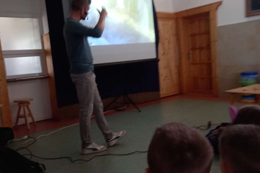 Spotkanie z podróżnikiem-pp2324a