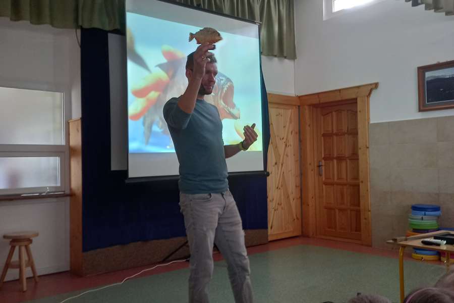 Spotkanie z podróżnikiem-pp2324a