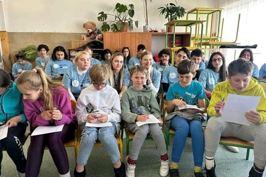 Prelekcja – Bezpieczne korzystnie z Internetu - 23/24