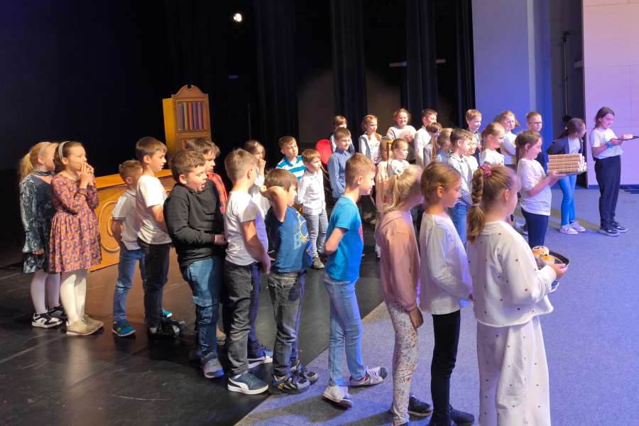 Pchła Szachrajka2324a