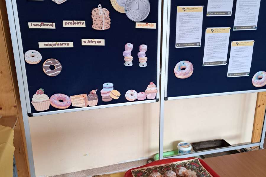 "Wyślij pączka do Afryki" czyli SKW w akcji2324a