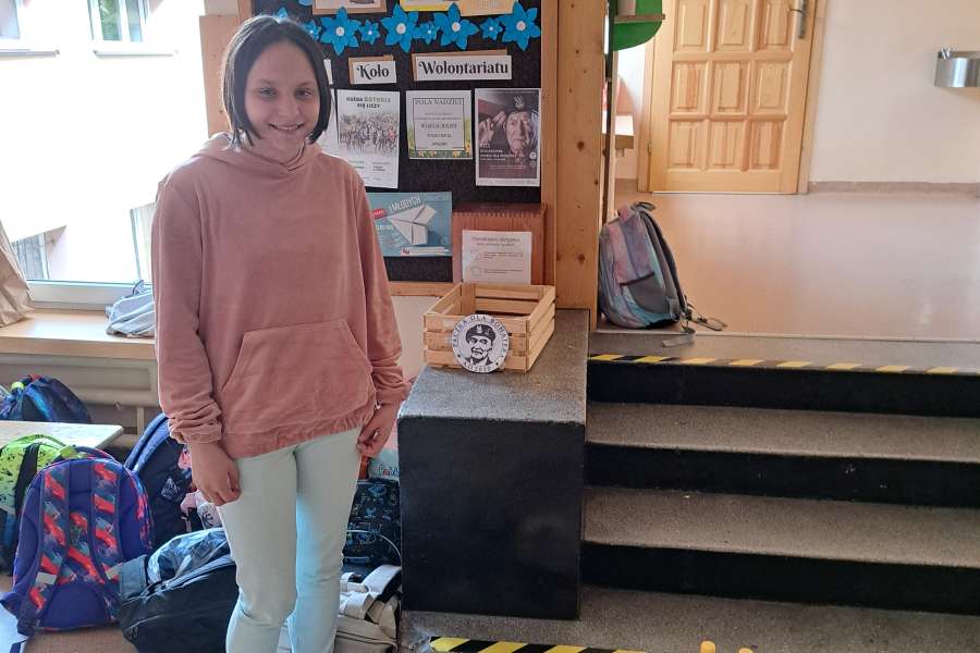 Pola Nadziei i Paczka dla Bohatera2324a