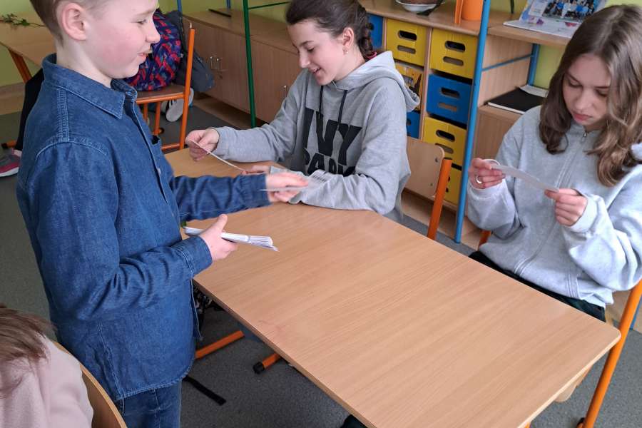 Dzień Kobiet i Mężczyzn-su2324a