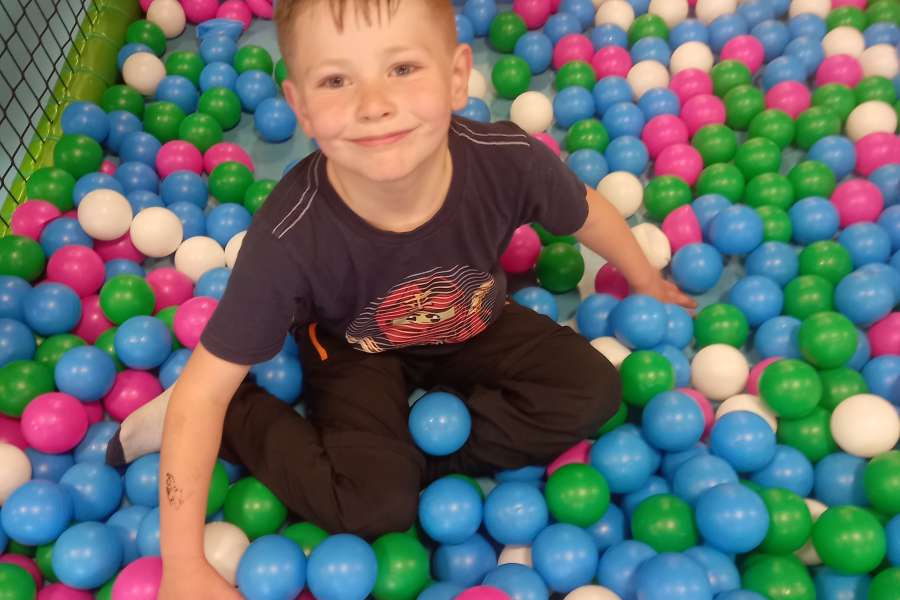 Wycieczka do sali zabaw-pp06-24