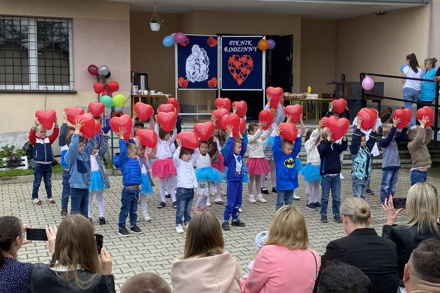 Festyn Rodzinny 2024-szkola-2324a