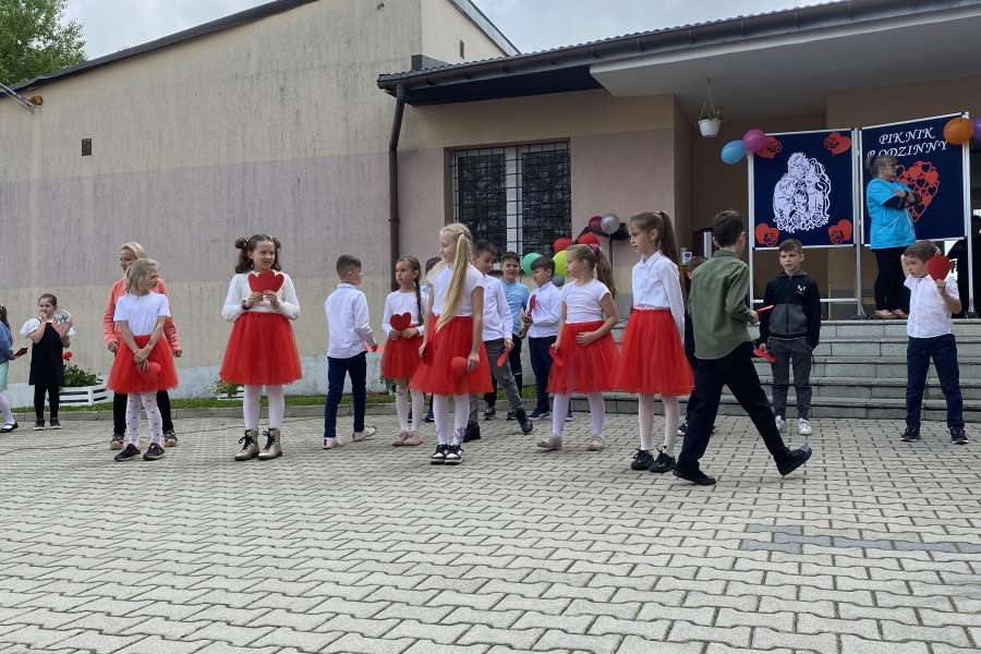 Festyn Rodzinny 2024-szkola-2324a