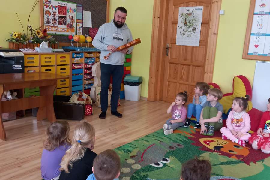 Spotkanie z lutnikiempp2425