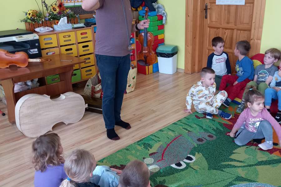 Spotkanie z lutnikiempp2425