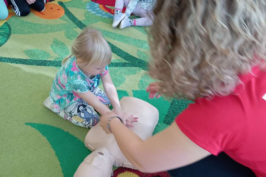 Wizyta Ratownika w przedszkolu.pp2425