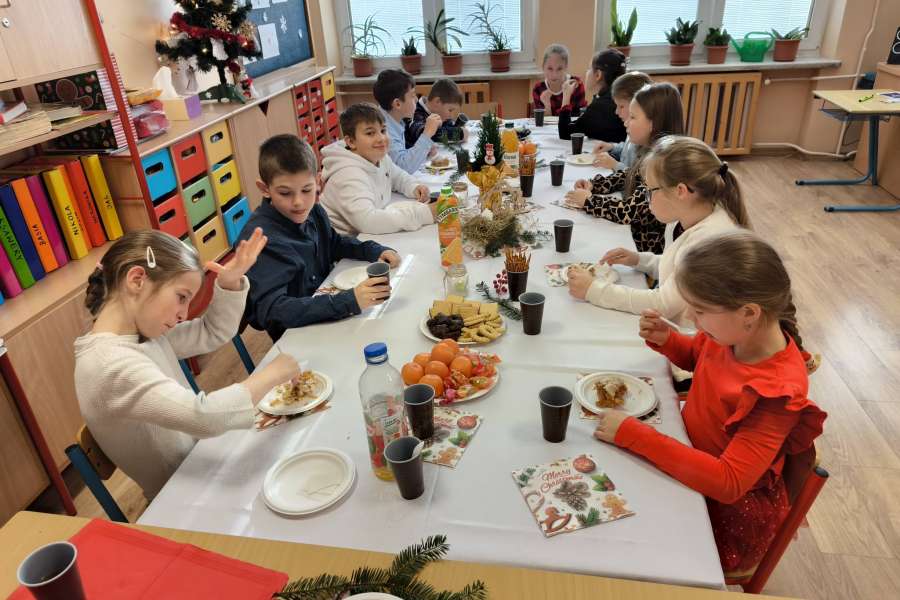 Wigilie klasowe w naszej szkole2025