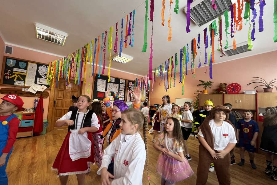 Zabawa karnawałowa w klasach 1–3-2026
